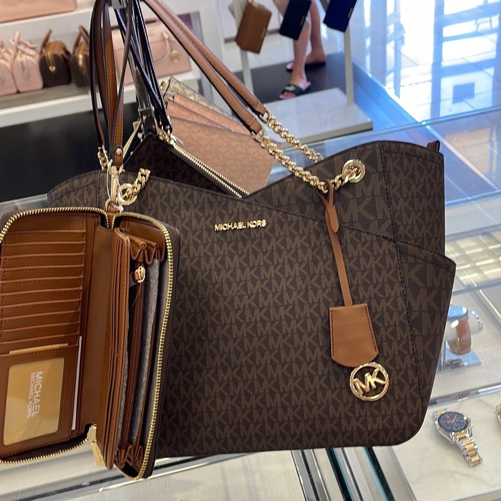 MICHAEL KORS LG X CHAIN SHOULDER TOTE &  JST Large Travel CONTINENTAL Wallet - Picture 6 of 16